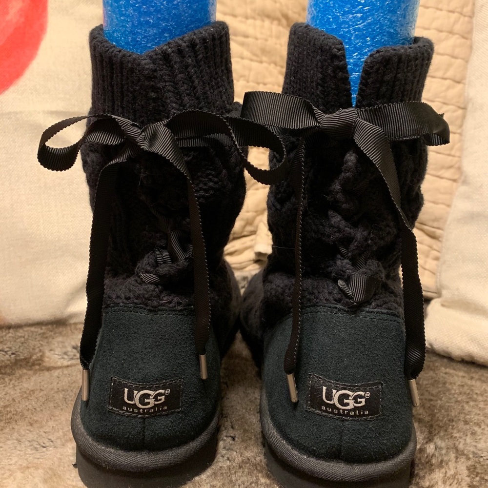 Black knit bow Uggs worn only a couple of times.